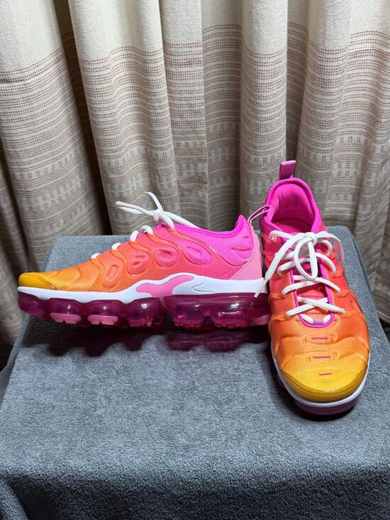 Nike Shoes - Nike Air VaporMax Plus 'Summer Sunset' Sneakers - Pink/Gold, Size 7.5 (Like New)